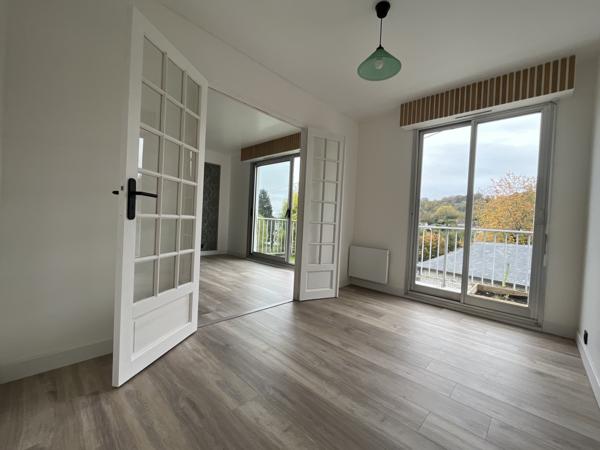 Honfleur (14600) Honfleur - appartement - 60 m2 - balcon - une chambre - un bureau - une cave