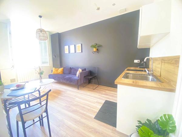 03200 VICHY - UN APPARTEMENT DIVISÉ EN UN F2 AVEC UN F3 MEUBLÉS AVEC CAVE - QUARTIER DE FRANCE -