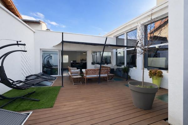 Saint-Étienne (42100) Tènement immobilier en duplex de 300m2 avec terrasse
