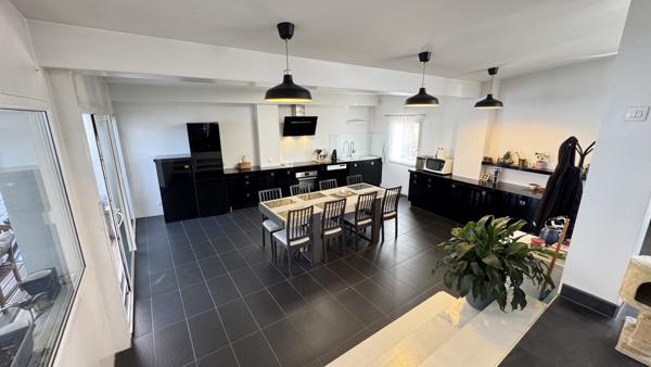 Saint-Étienne (42100) Tènement immobilier en duplex de 300m2 avec terrasse