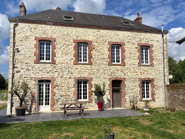 Maison
         7 pièces
        - 180 m² 265 000 € *