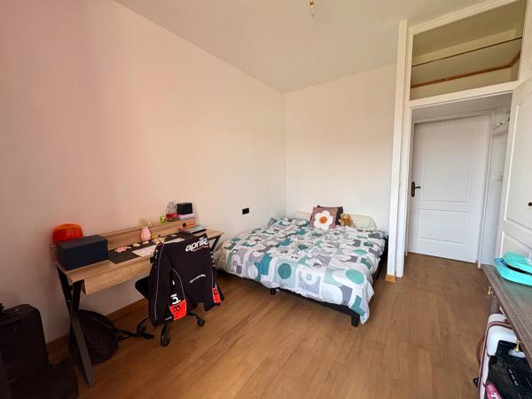 Maison
         7 pièces
        - 180 m² 265 000 € *