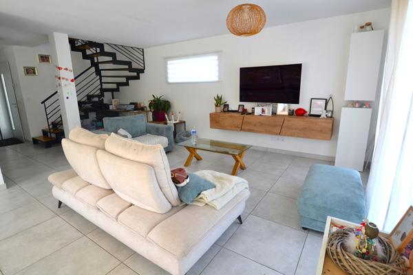 Maison Soucieu En Jarrest 5 pièce(s) 135.63 m2
