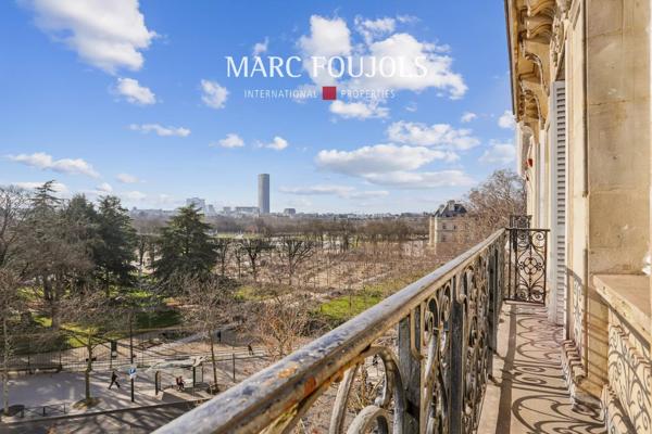 Paris VI Jardin du Luxembourg / Soufflot – appartement de 100 m² en étage élévé avec balcon et sa vue panoramique