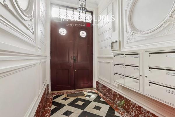 Paris VI Jardin du Luxembourg / Soufflot – appartement de 100 m² en étage élévé avec balcon et sa vue panoramique