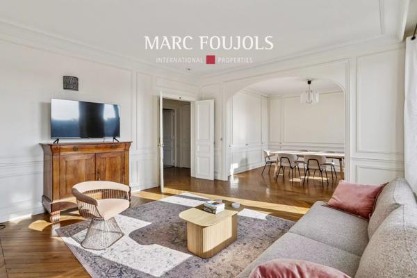 Paris VI Jardin du Luxembourg / Soufflot – appartement de 100 m² en étage élévé avec balcon et sa vue panoramique