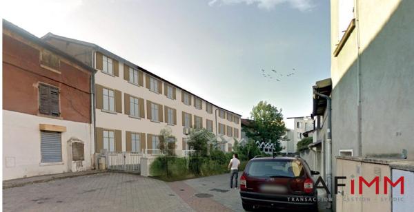 VENISSIEUX- Plateau à aménager- 69m²