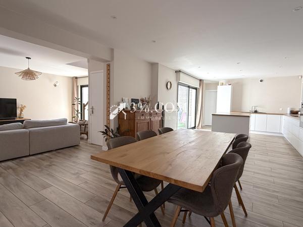 Maison 5 pièce(s) 3 chambre(s) 118 m²