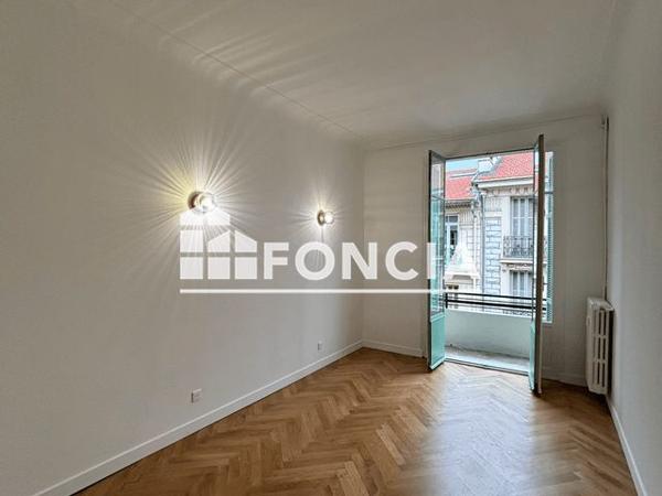 Location Appartement 3 pièces 70.2 m² - 5 RUE GUIGLIA Nice 06300