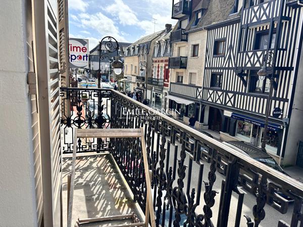 Appartement à Vendre Deauville Place Morny-3 chambres-balcon