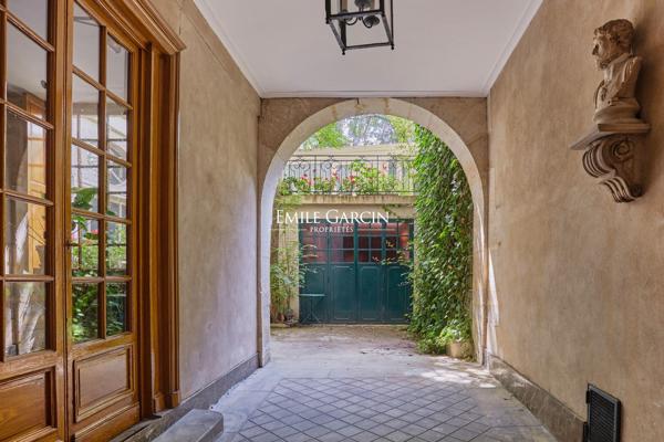 A vendre - appartement d'exception - 100 m²  - Paris - 75006 - Saint-Germain-des-Prés