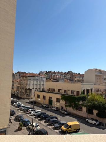 Appartement à vendre 3 pièces MARSEILLE 5EME ARRONDISSEMENT (13)