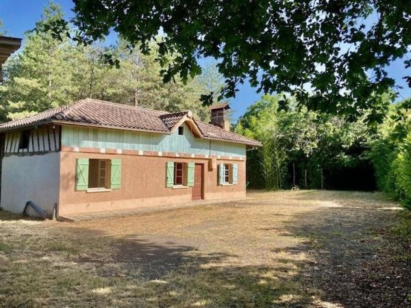 MAISON  A RENOVER SUR TERRAIN 3214 m2