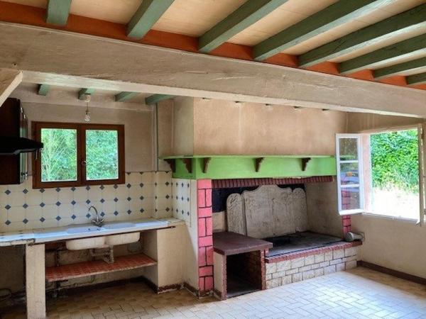 MAISON  A RENOVER SUR TERRAIN 3214 m2