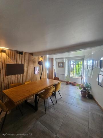 BELLE MAISON DE VILLE