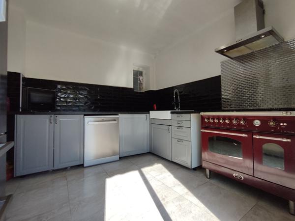Maison - 5 pièces - 92 m²