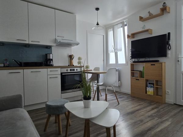 Appartement
                                                                                                                                                                                                                                                                                                                        2 pièce(s)                                                                                                                                                                                                          1 chambre(s)                                                                                                                                                                                                          23.31  m²