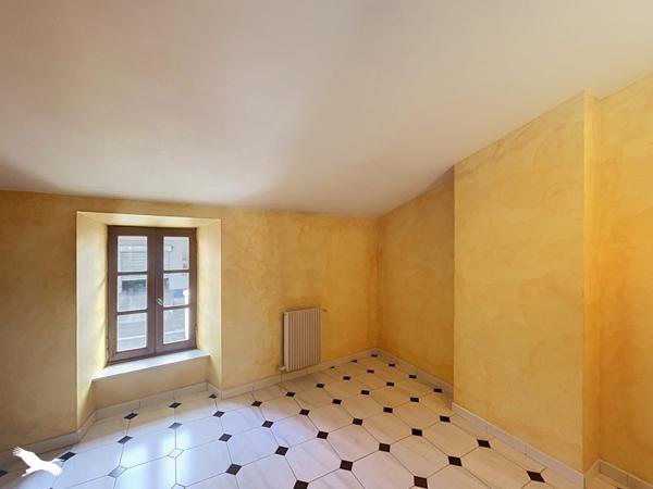 Maison à vendre 60 000 € Montréjeau 3 p 67 m² DPE D