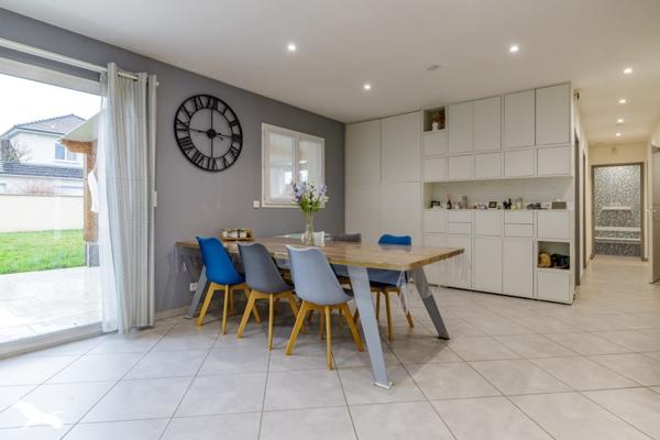 Maison à vendre |  Domérat |  5 pièces | 135 m²