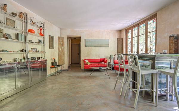 Appartement à vendre    6 pièces • 145,51 m2 Paris 20