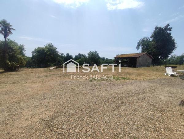 MAISON DE  CAMPAGNE AU CALME AVEC VASTE TERRAIN