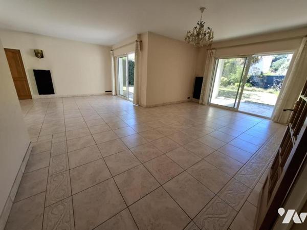 Belle maison de caractère à ROYAN - quartier Palais des congés - 140 m² hab avec 3 chambres 