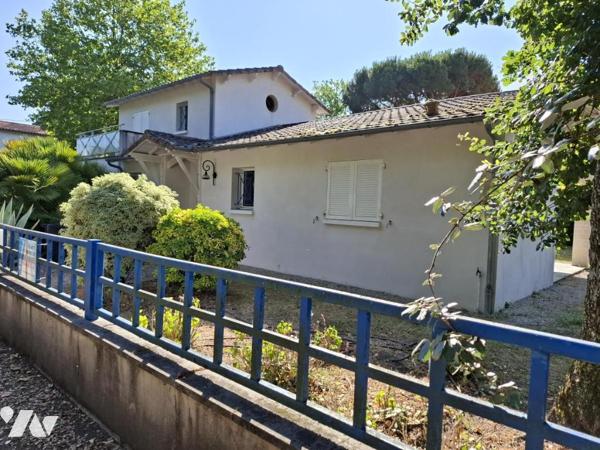 Belle maison de caractère à ROYAN - quartier Palais des congés - 140 m² hab avec 3 chambres 