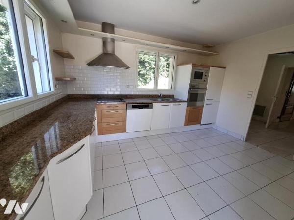 Belle maison de caractère à ROYAN - quartier Palais des congés - 140 m² hab avec 3 chambres 