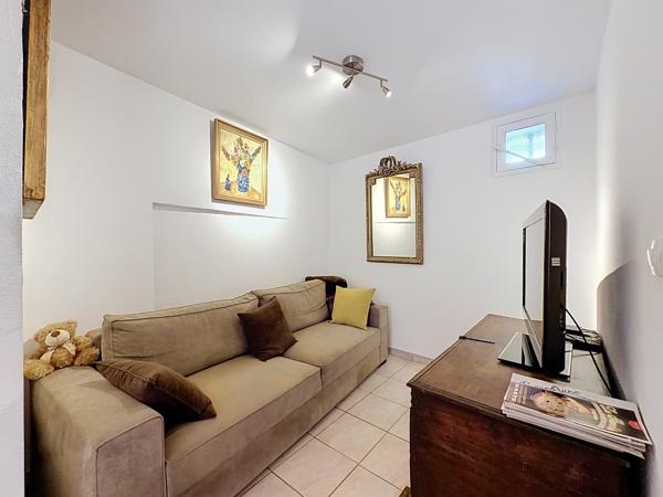 Maison
         3 pièces
        - 62 m² 267 000 € *