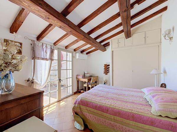 Maison
         3 pièces
        - 62 m² 267 000 € *
