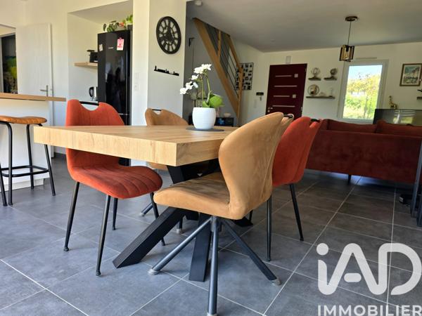 Maison à vendre 4 pièces 81,64 m² Sainte-Gemmes-sur-Loire