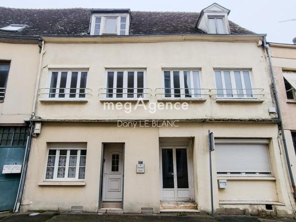 Immeuble à ILLIERS-COMBRAY, 28120 - 290m²