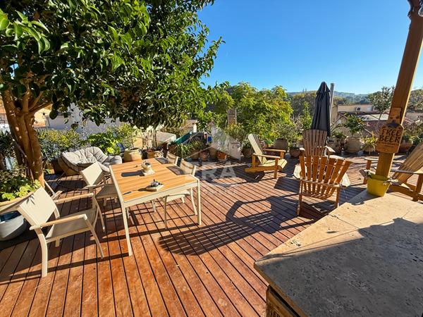 VITROLLES - EXCLUSIVITE - Maison T4 95 m2 sur 409 m² de terrain avec garage