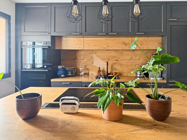 VITROLLES - EXCLUSIVITE - Maison T4 95 m2 sur 409 m² de terrain avec garage