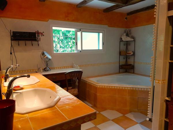 Sainte-Marie-de-Gosse (40390) Saint Marie de Gosse - Ferme rénovée avec belle vue