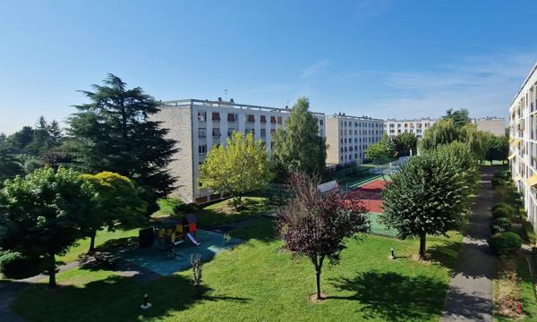 APPARTEMENT F5 - DOUBLE SEJOUR - HAUT DE MONTMORENCY - A COTE DE LA FORET