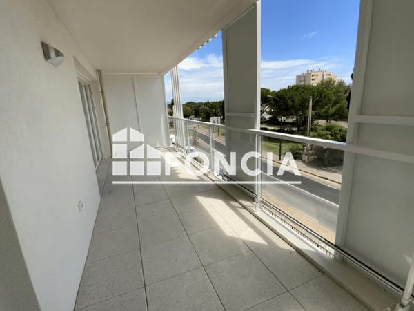 Location Appartement 3 pièces 63.17 m² - AV MARECHAL DE LATTRE DE TASSIGNY Hyeres 83400