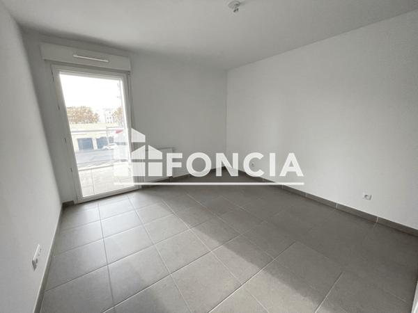 Location Appartement 3 pièces 63.17 m² - AV MARECHAL DE LATTRE DE TASSIGNY Hyeres 83400