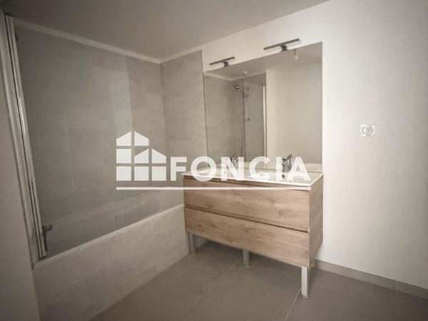 Location Appartement 3 pièces 62.35 m² - Trets 13530
