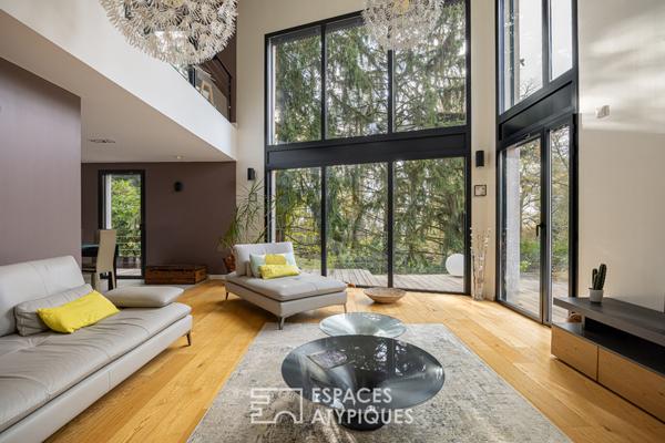 Maison contemporaine au calme d’une impasse avec jardin et piscine