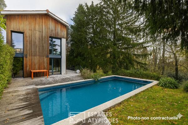 Maison contemporaine au calme d’une impasse avec jardin et piscine