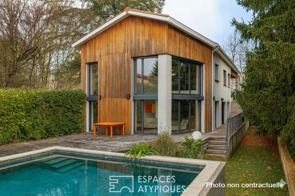 Maison contemporaine au calme d’une impasse avec jardin et piscine