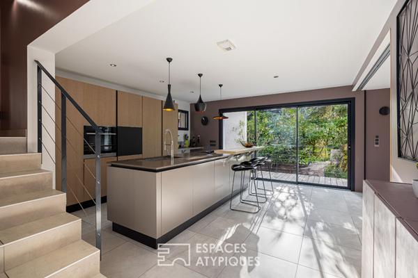 Maison contemporaine au calme d’une impasse avec jardin et piscine