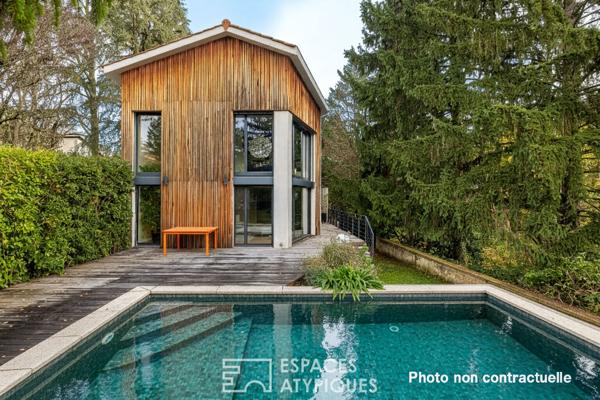 Maison contemporaine au calme d’une impasse avec jardin et piscine