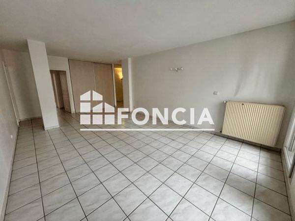 Location Appartement 4 pièces 105.7 m² - 38 RUE BOSSUET Lyon 69006