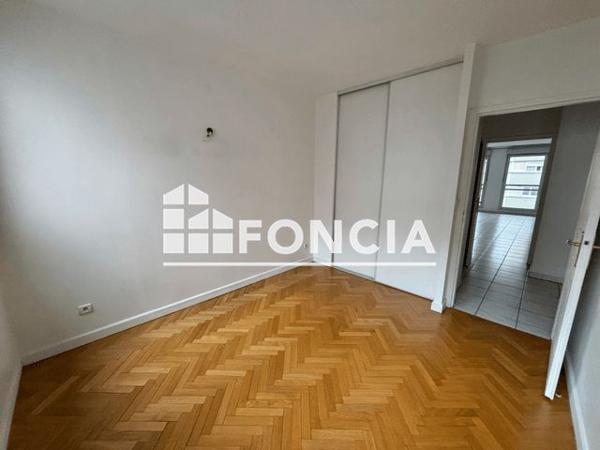Location Appartement 4 pièces 105.7 m² - 38 RUE BOSSUET Lyon 69006