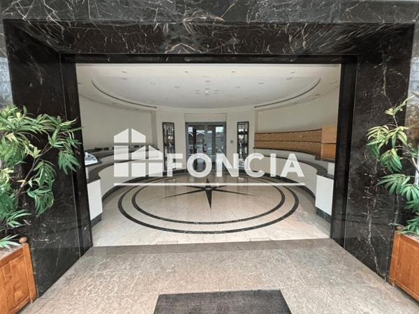 Location Appartement 4 pièces 105.7 m² - 38 RUE BOSSUET Lyon 69006