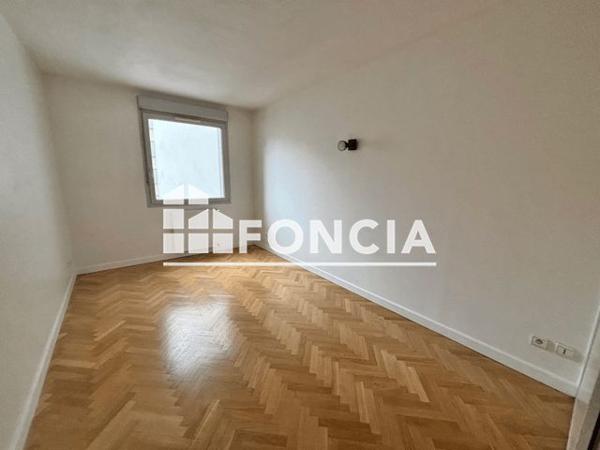 Location Appartement 4 pièces 105.7 m² - 38 RUE BOSSUET Lyon 69006