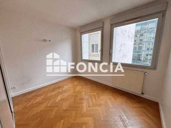 Location Appartement 4 pièces 105.7 m² - 38 RUE BOSSUET Lyon 69006