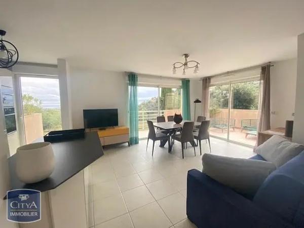 Appartement à louer 2 pièces 47.05m²